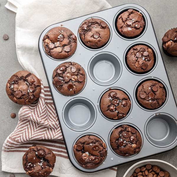 TEGLIA 12 MUFFIN DECORA IN ACCIAO ANTIADERENTE 2 TEGLIA 12 MUFFIN DECORA IN ACCIAO ANTIADERENTE