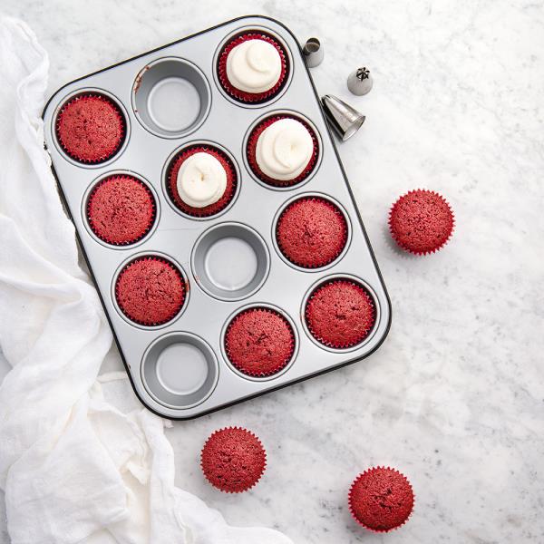 TEGLIA 12 MUFFIN DECORA IN ACCIAO ANTIADERENTE 4 TEGLIA 12 MUFFIN DECORA IN ACCIAO ANTIADERENTE
