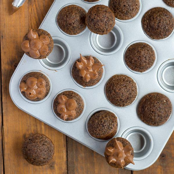 STAMPO MINI MUFFIN 24 CAVITA' Ø4,3 cm 6 STAMPO MINI MUFFIN 24 CAVITA' Ø4,3 cm