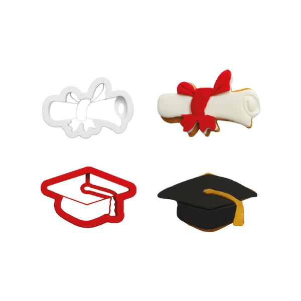 SET 2 TAGLIAPASTA CAPPELLO E PERGAMENA LAUREA 2 SET 2 TAGLIAPASTA CAPPELLO E PERGAMENA LAUREA