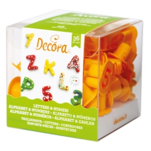 TAGLIAPASTA ALFABETO E NUMERI PLASTICA PICCOLO PZ.36