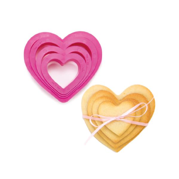 SET 4 TAGLIAPASTA IN PLASTICA CUORE 2 SET 4 TAGLIAPASTA IN PLASTICA CUORE