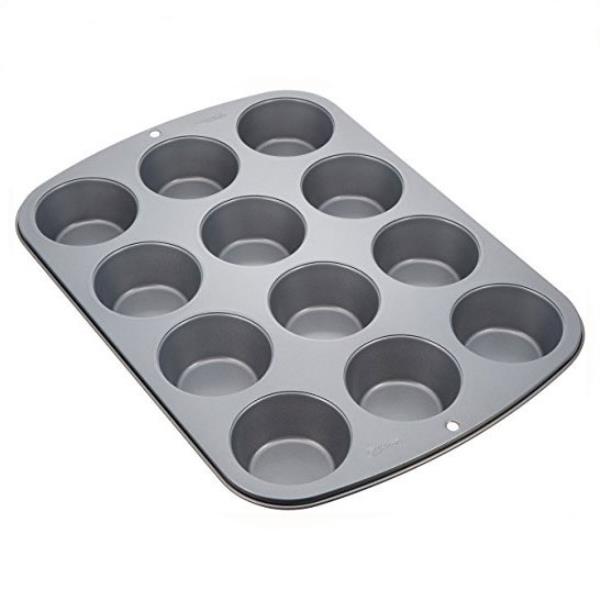 STAMPO ANTIADERENTE 12 MUFFIN D.5 H. 3 CM. 1 STAMPO ANTIADERENTE 12 MUFFIN D.5 H. 3 CM.