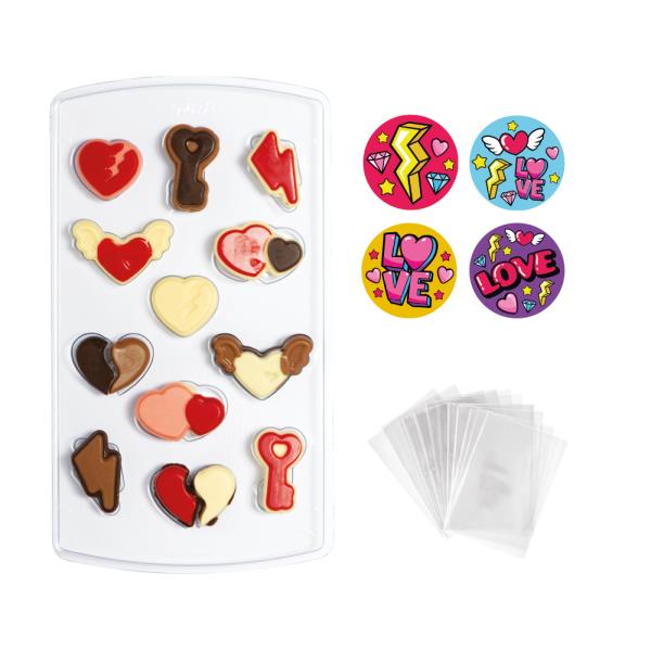 KIT STAMPI CIOCCOLATINI TERMOFORMATO CUORI CAVITA' CON N.40 ADESIVI E BUSTINE 2 KIT STAMPI CIOCCOLATINI TERMOFORMATO CUORI CAVITA' CON N.40 ADESIVI E BUSTINE