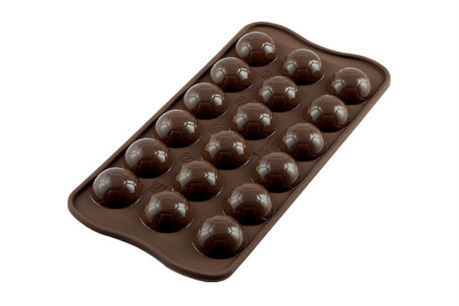 STAMPO SILICONE CIOCCOLATINI PALLONE CALCIO SILIKOMART 1 STAMPO SILICONE CIOCCOLATINI PALLONE CALCIO SILIKOMART
