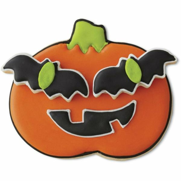 TAGLIAPASTA ZUCCA E PIPISTRELLO 4 TAGLIAPASTA ZUCCA E PIPISTRELLO