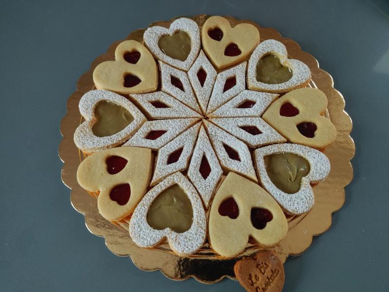 TAGLIAPASTA BIS-CROSTATA 5 pz.5 8 TAGLIAPASTA BIS-CROSTATA 5 pz.5