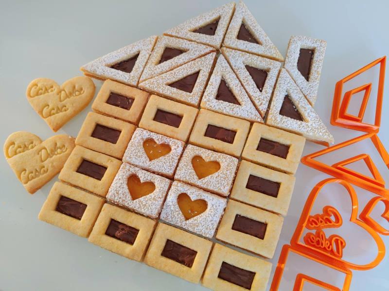 TAGLIAPASTA BIS-CROSTATA 7 CASA DOLCE CASA pz.10 10 TAGLIAPASTA BIS-CROSTATA 7 CASA DOLCE CASA pz.10