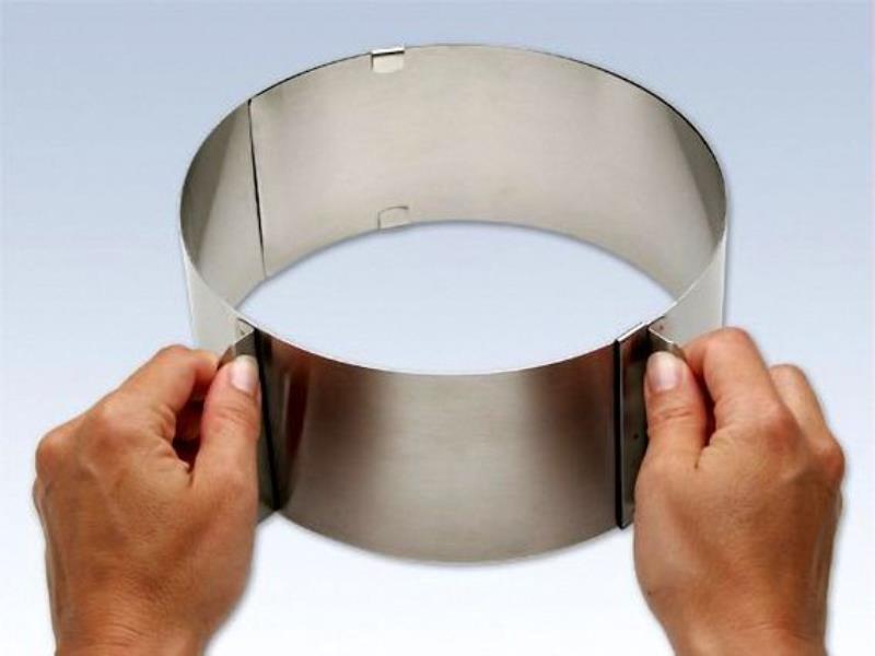 ANELLO PER TORTA REGOLABILE DA 16 A CM.30 H.7