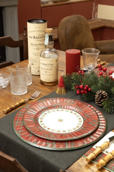 PIATTO MAX ROUND Ø33 cm. SCOTTISH CHRISTMAS pz.6 2 PIATTO MAX ROUND Ø33 cm. SCOTTISH CHRISTMAS pz.6