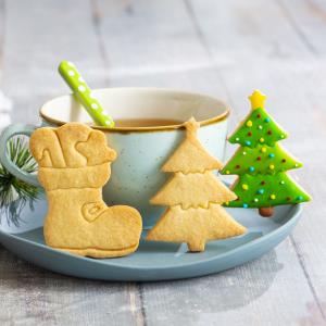 SET 2 TAGLIAPASTA ALBERO E SCARPONE 4 SET 2 TAGLIAPASTA ALBERO E SCARPONE
